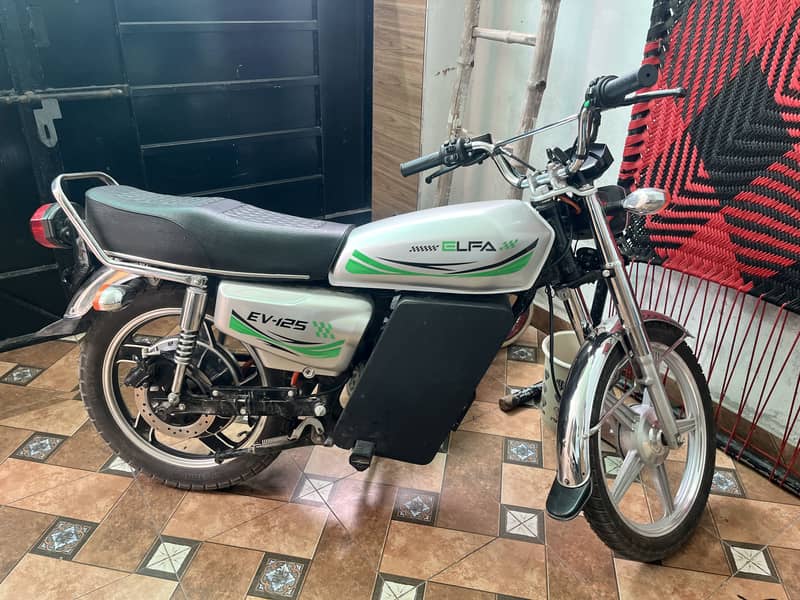 Alpha Ev 125 3