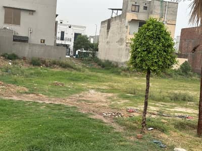 1 Kanal Plot For Sale In Paragon City