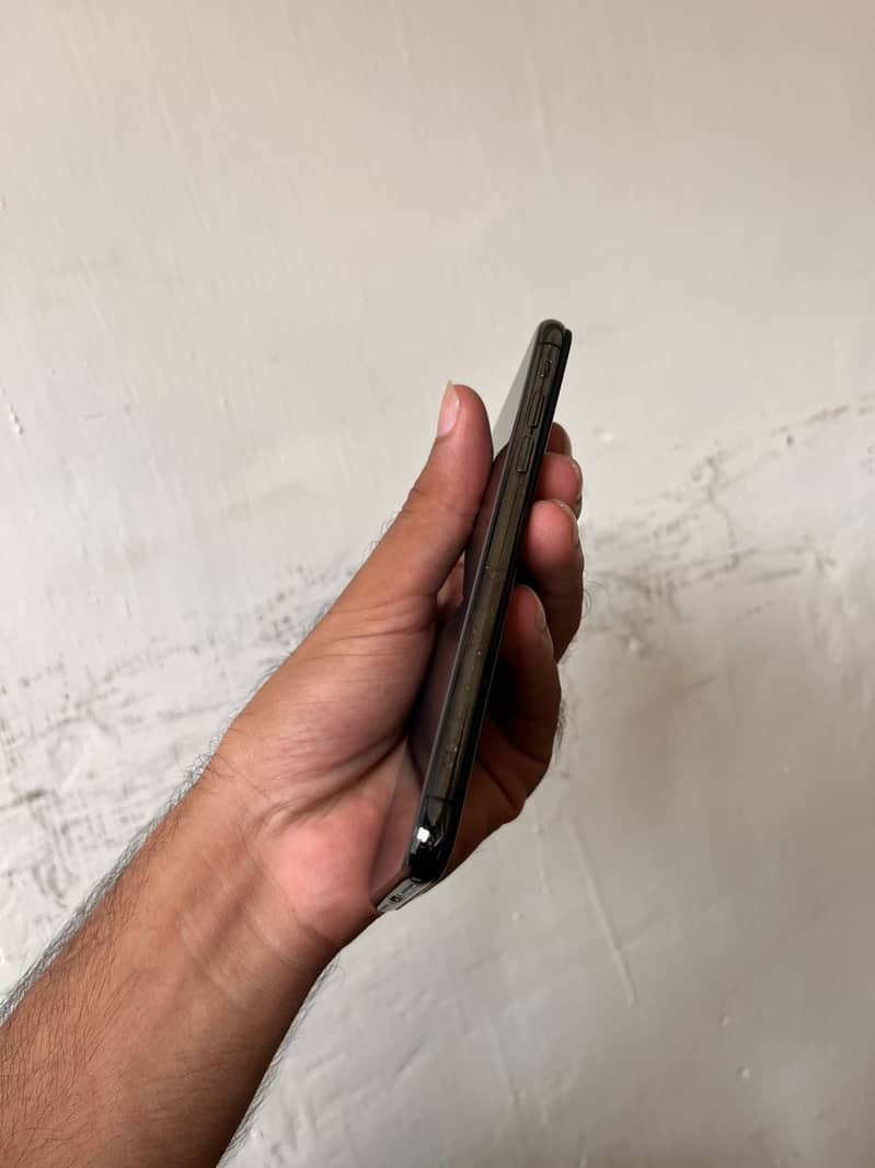Apple iPhone X 2