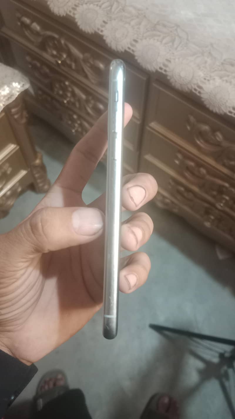 Apple iPhone X 2