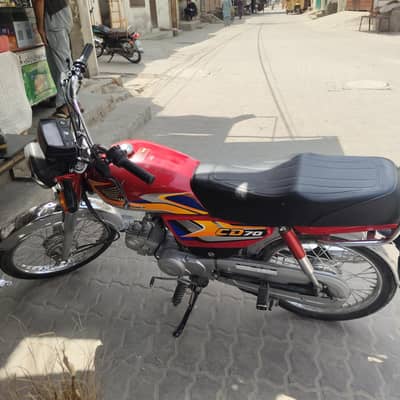 Honda CG70 RED COLOUR