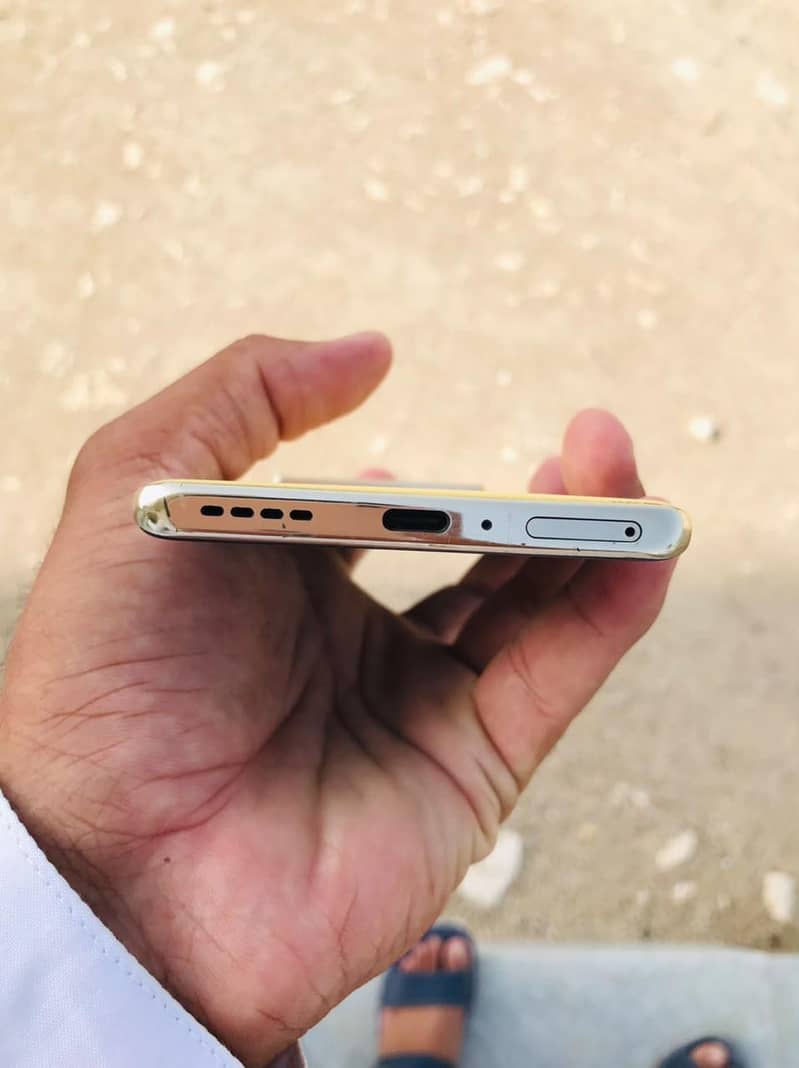 Infinix Note 40 4