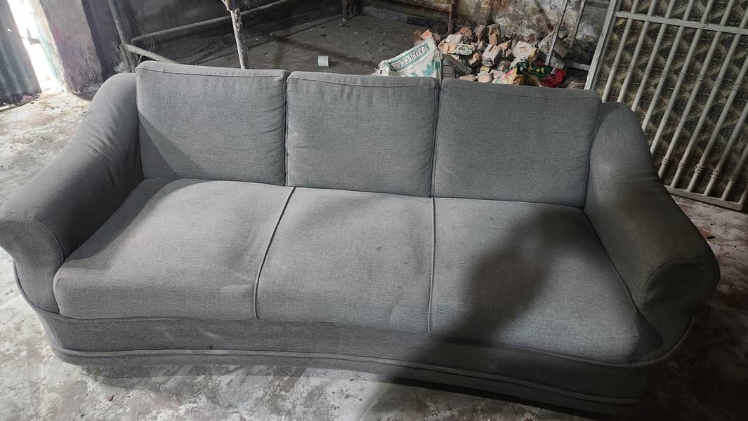 3 seater sofa 0