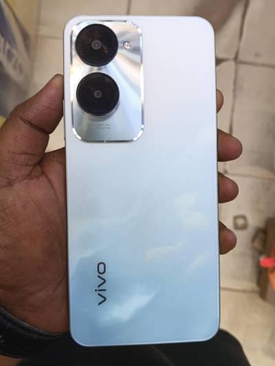 Vivo Y28s