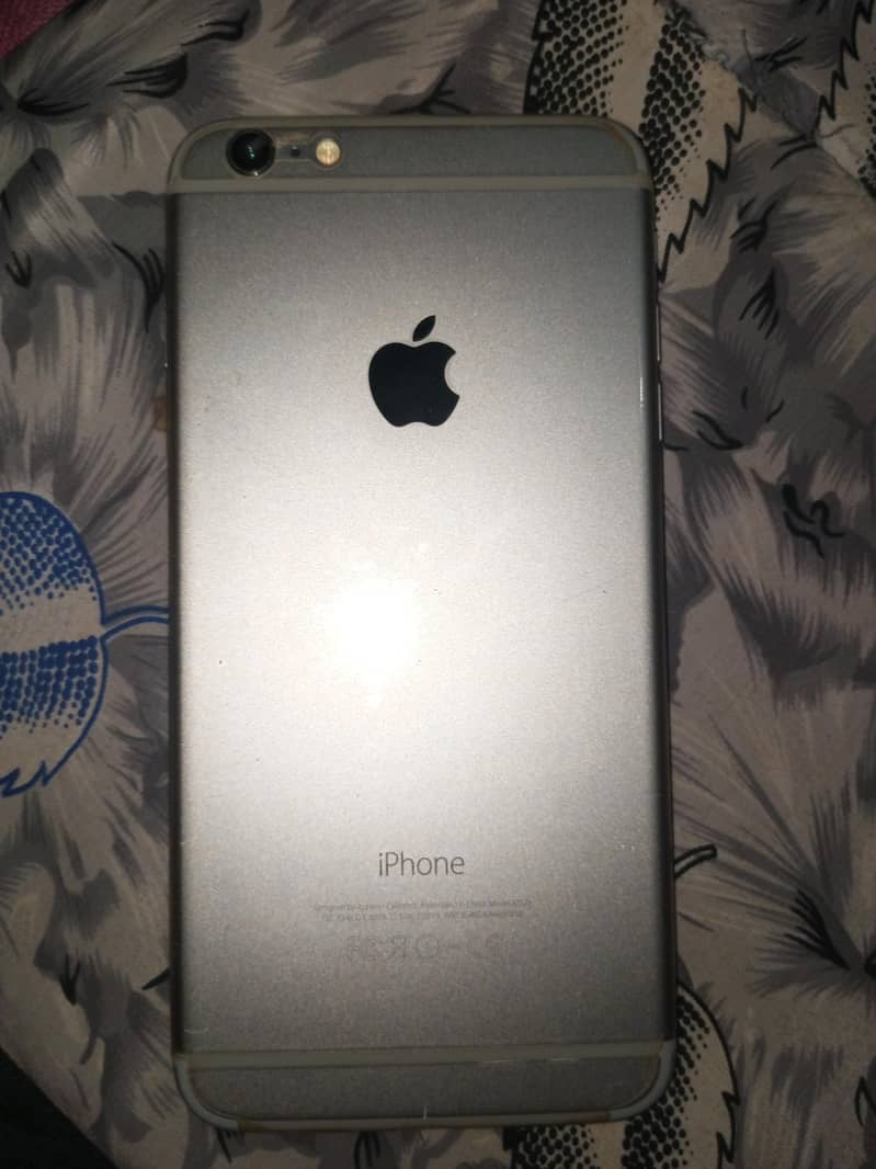 Apple iPhone 6 Plus 0