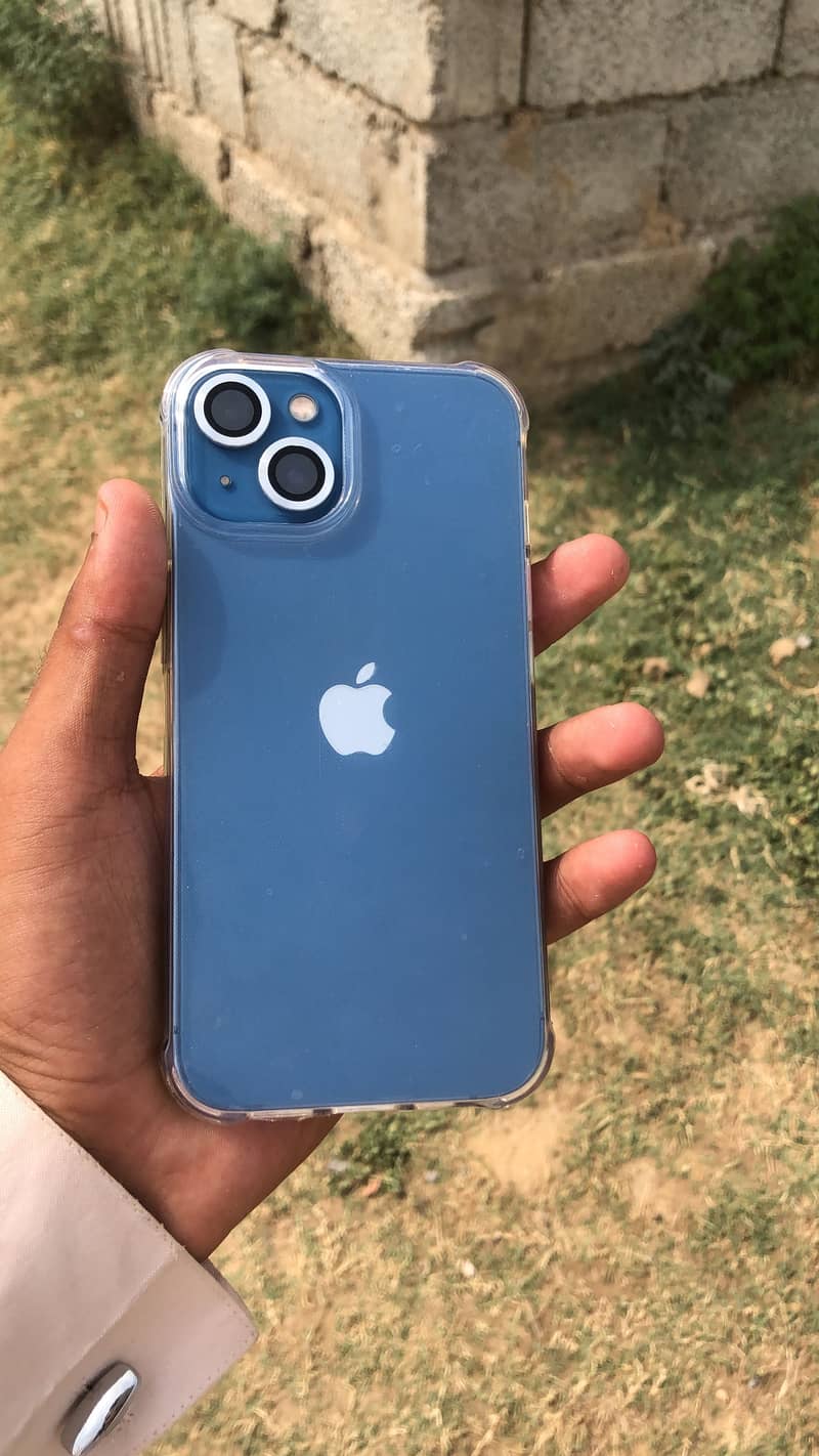 Apple iPhone 13 0
