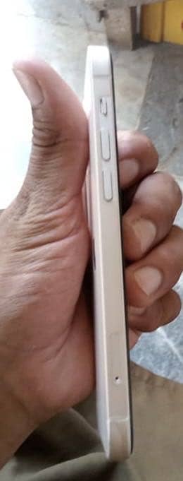 Apple iPhone 12 2