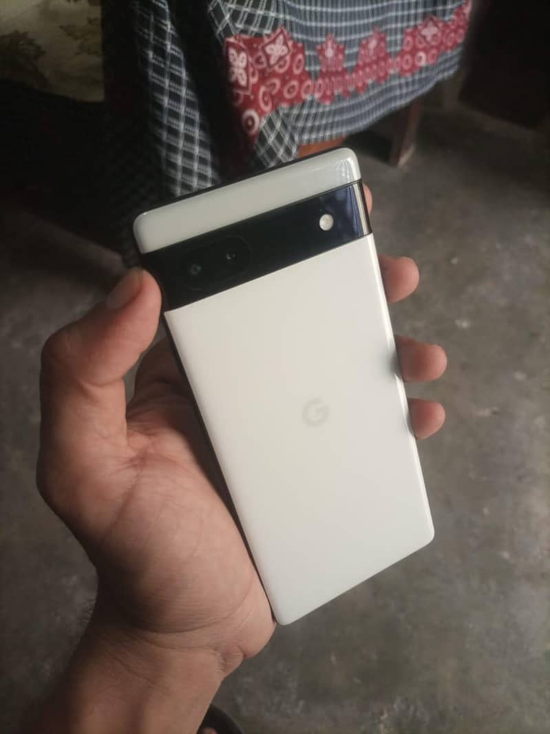 Google Pixel 6a 1
