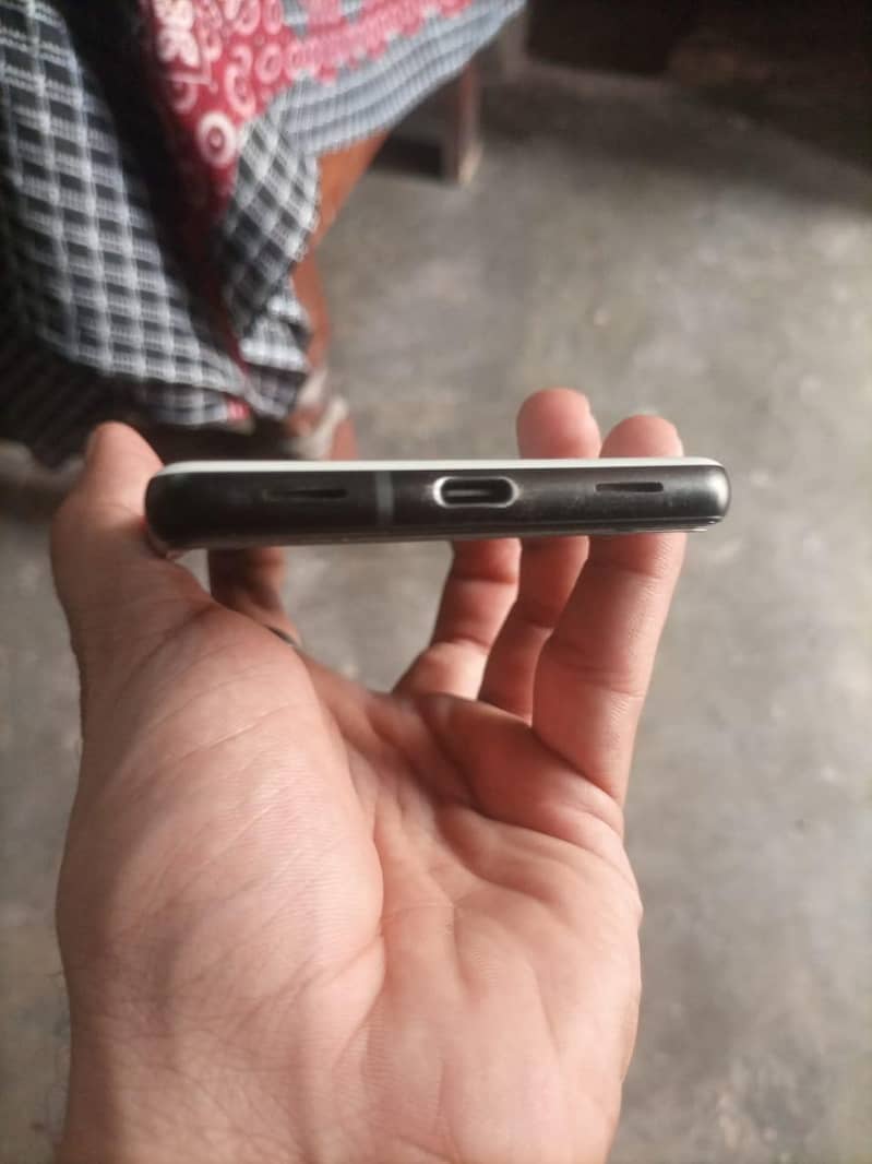 Google Pixel 6a 3