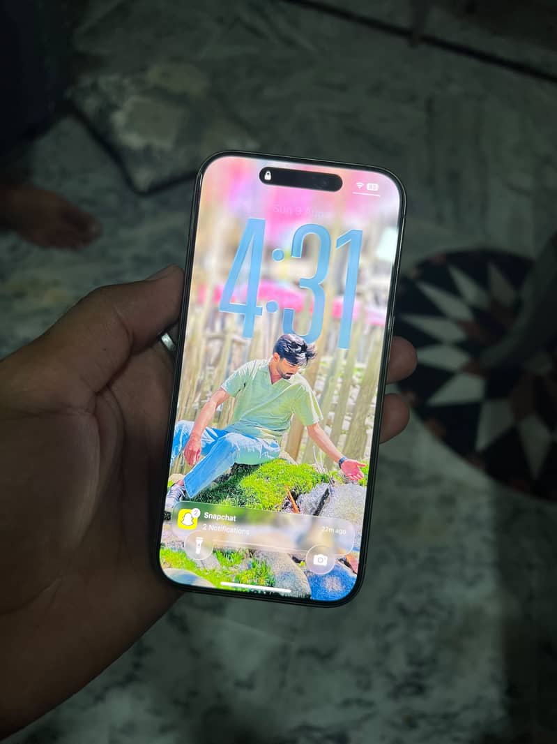 Apple iPhone 15 Pro 4