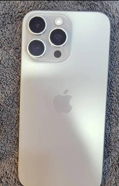 Apple iPhone 15 Pro Max