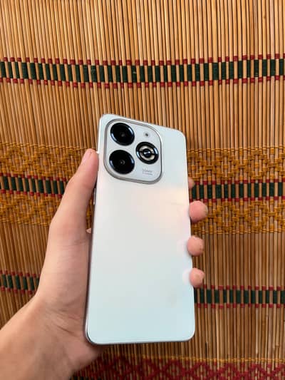 Infinix Smart 8 Plus