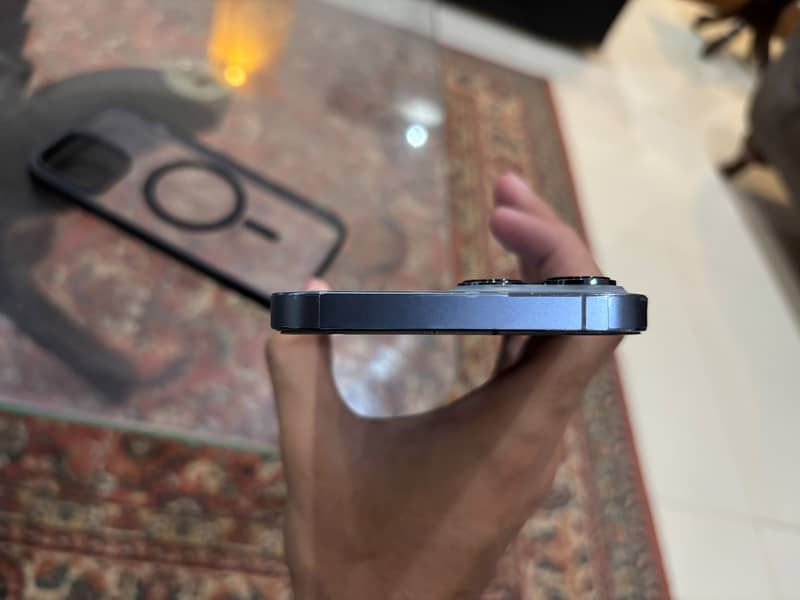 Apple iPhone 13 Pro Max 8