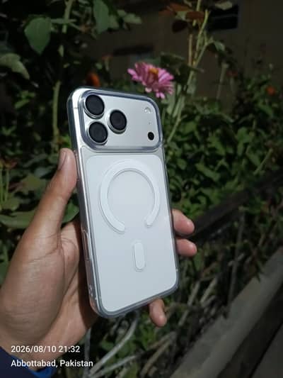 iPhone 17 Pro Max 256 Gb White Mdm Unlocked