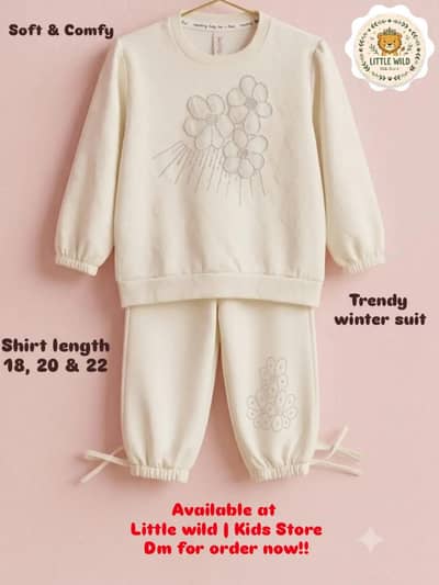 Soft and comfy Girl trendy winter outfit