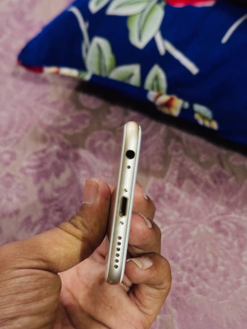 Apple iPhone 6 3