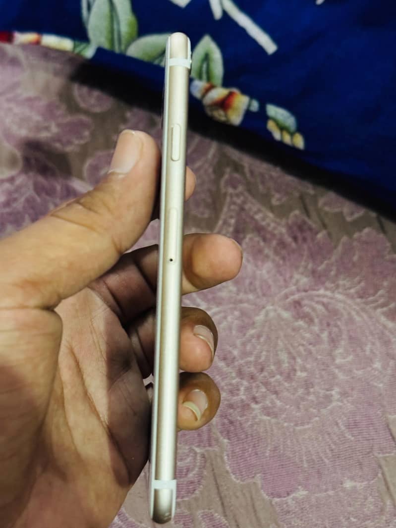 Apple iPhone 6 5