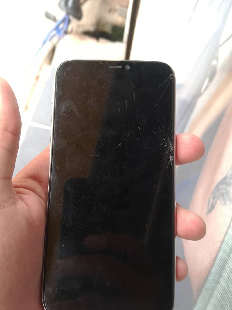 Apple iPhone 11 Pro 0
