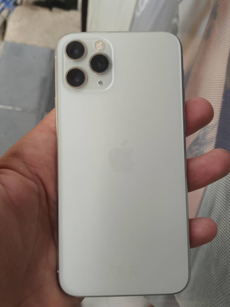 Apple iPhone 11 Pro 1