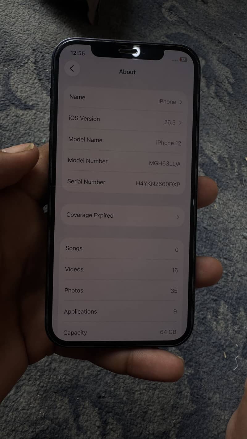 Apple iPhone 12 4