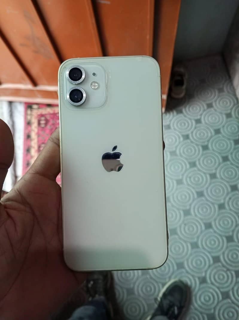 Apple iPhone 12 0
