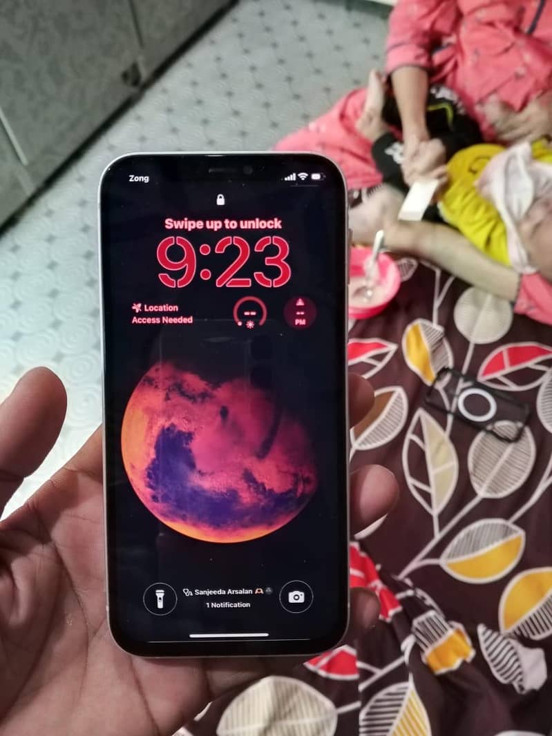 Apple iPhone 12 3