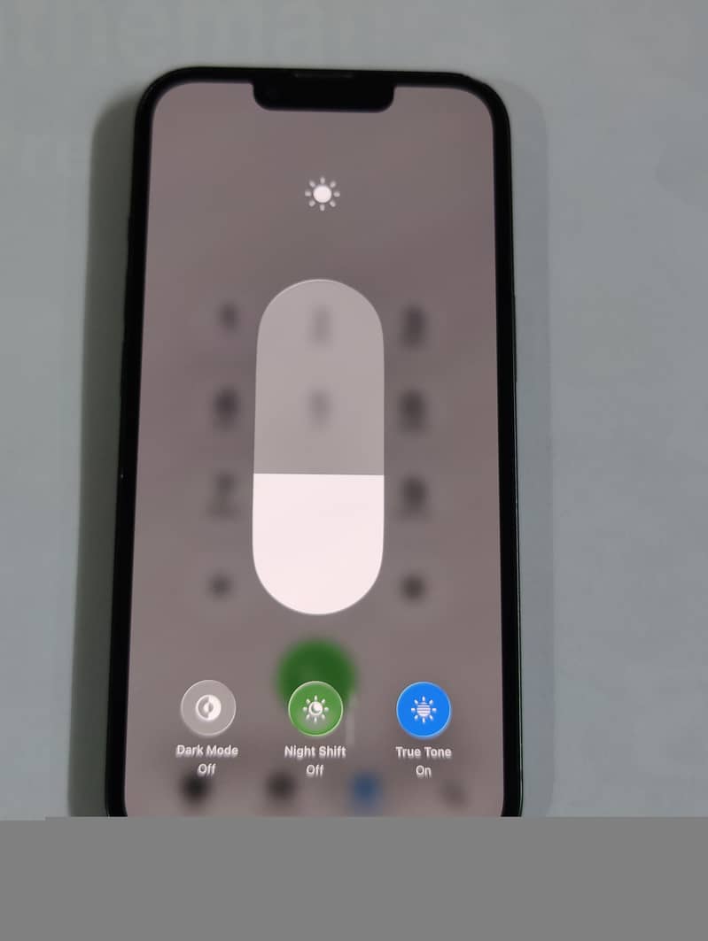 Apple iPhone 13 2