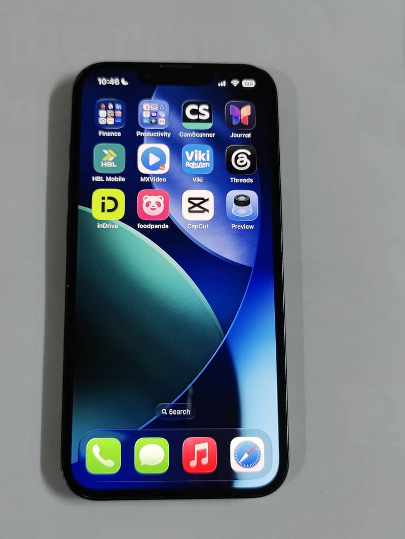 Apple iPhone 13 4