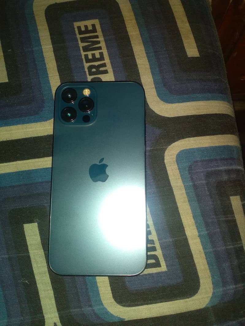 Apple iPhone 12 Pro 2