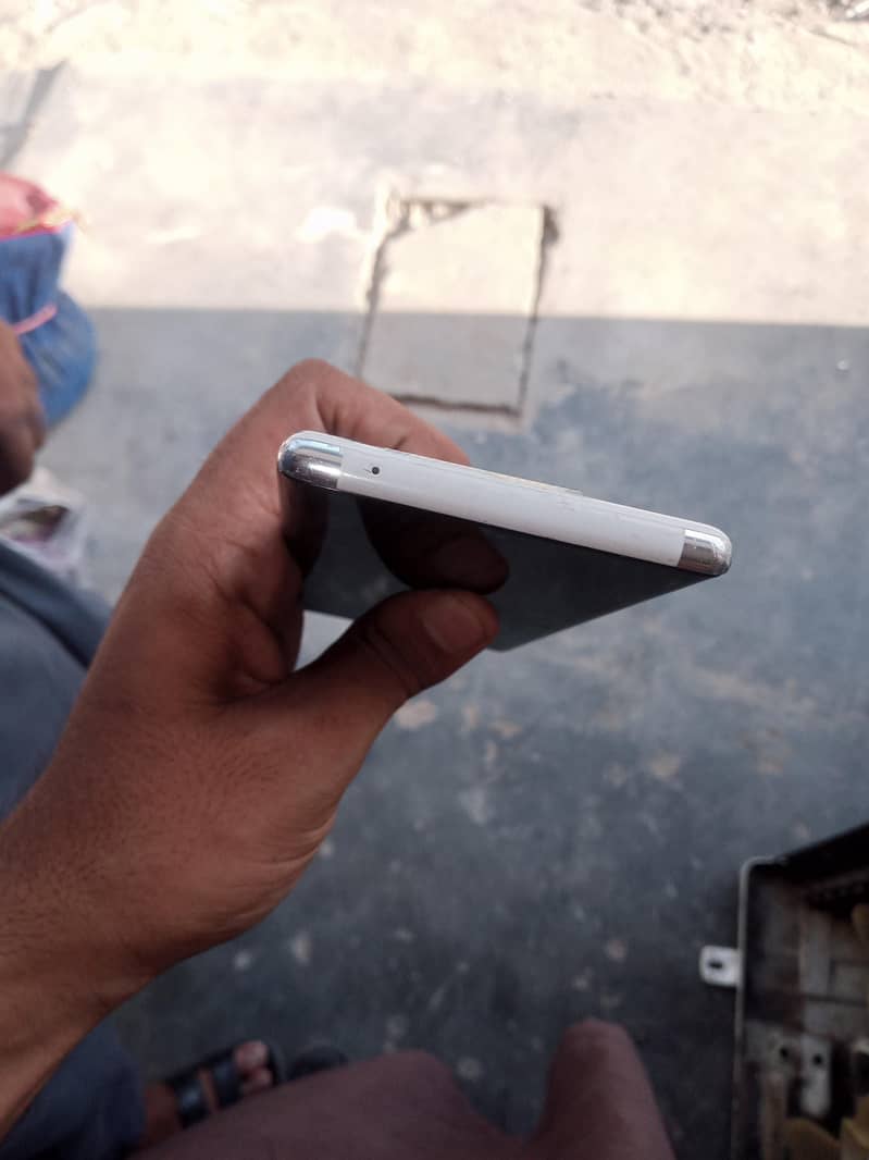 Google Pixel 6 Pro 2