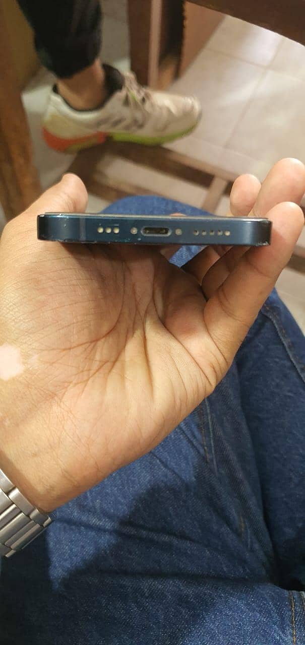 Apple iPhone 13 Jv 1