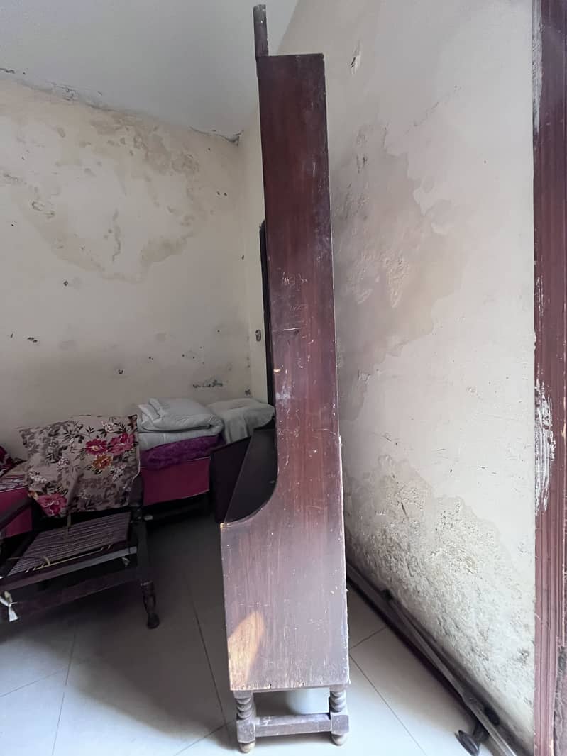 Dressing table 3