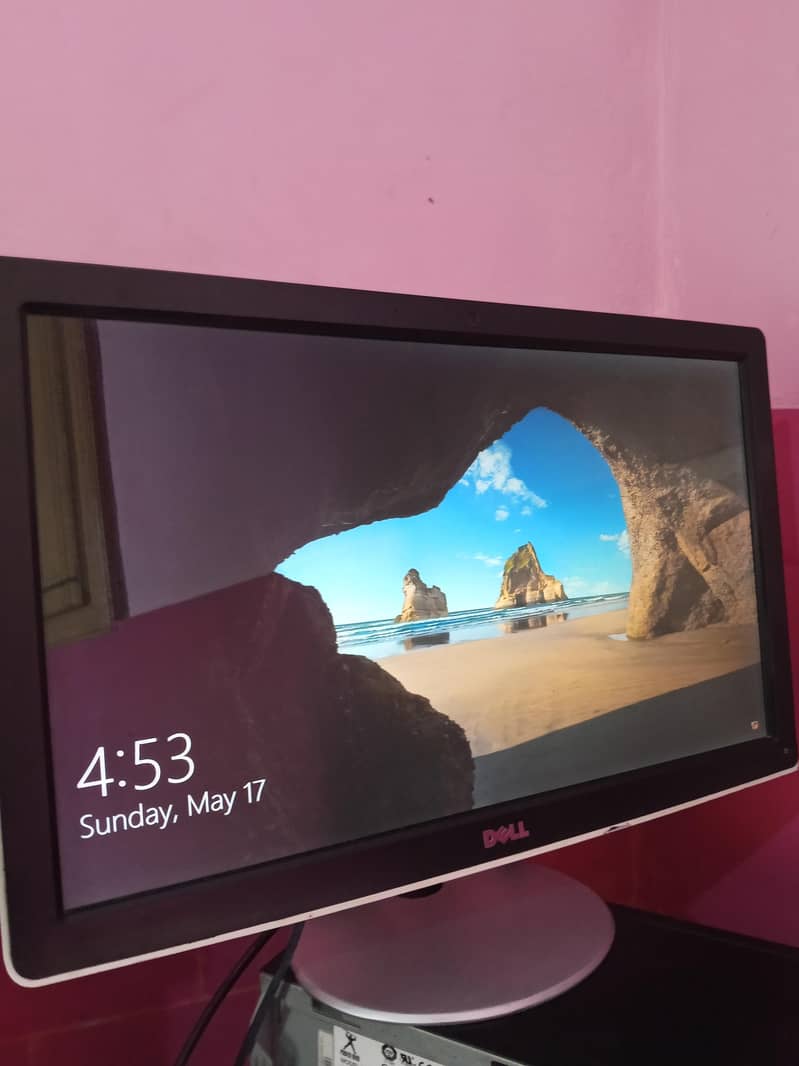 22 inch LCD 1
