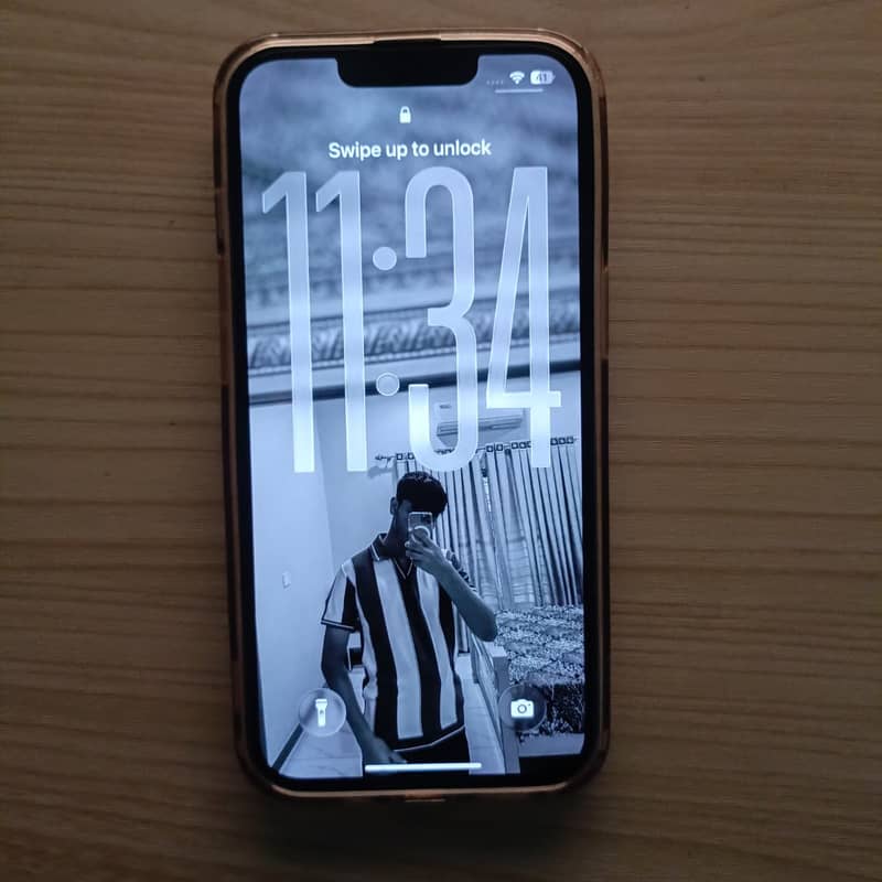 Apple iPhone 13 3