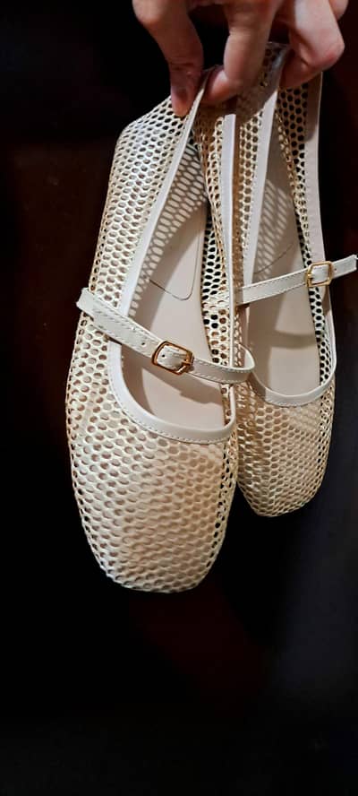 womens footwear