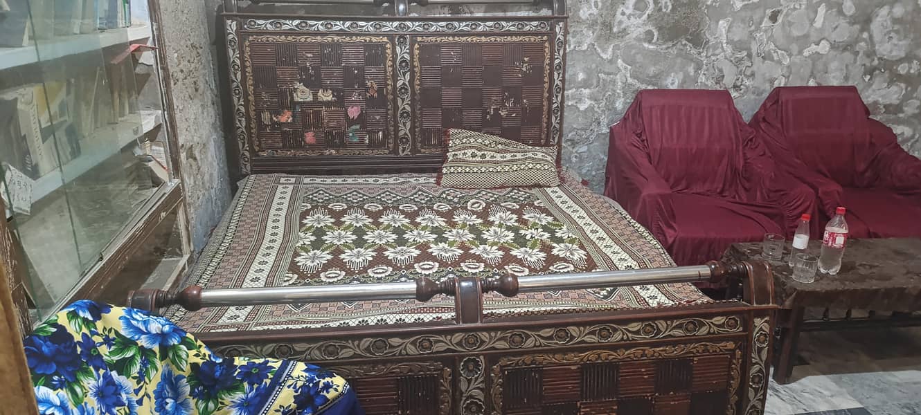 عنوان: بیڈروم بیڈ برائے فروخت — صرف بیڈ، گدا شامل نہیں 1