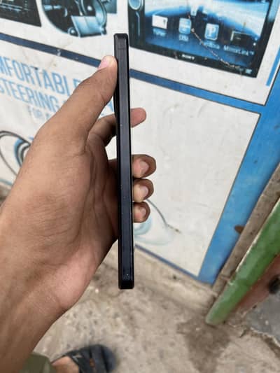 Aquos R7