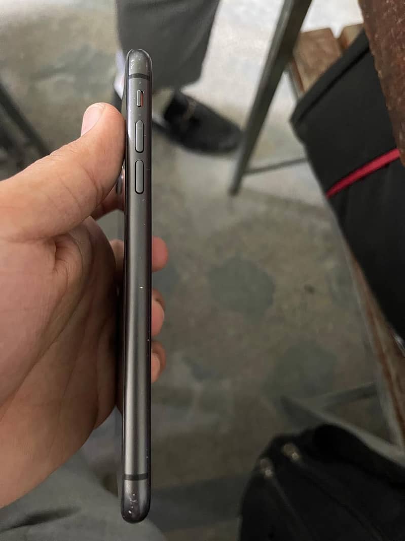 Apple iPhone 11 2