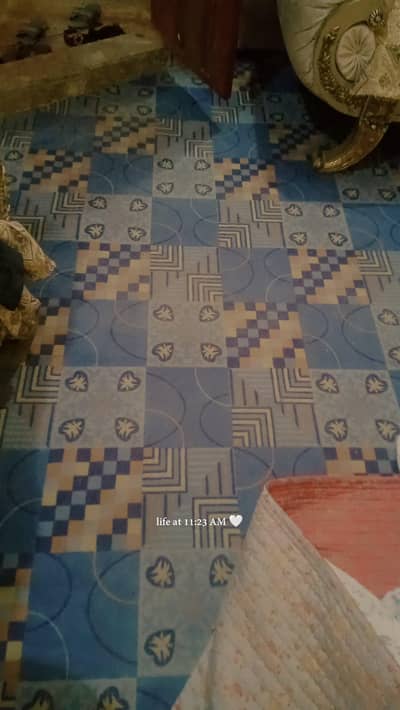 carpet for sall good condition blue color