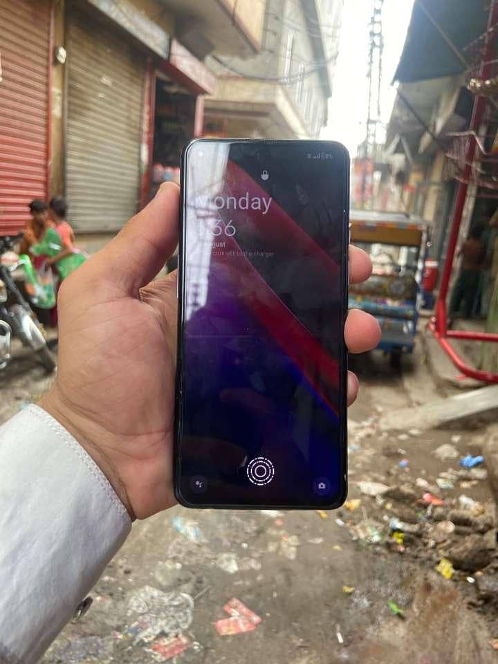 One Plus 9 4