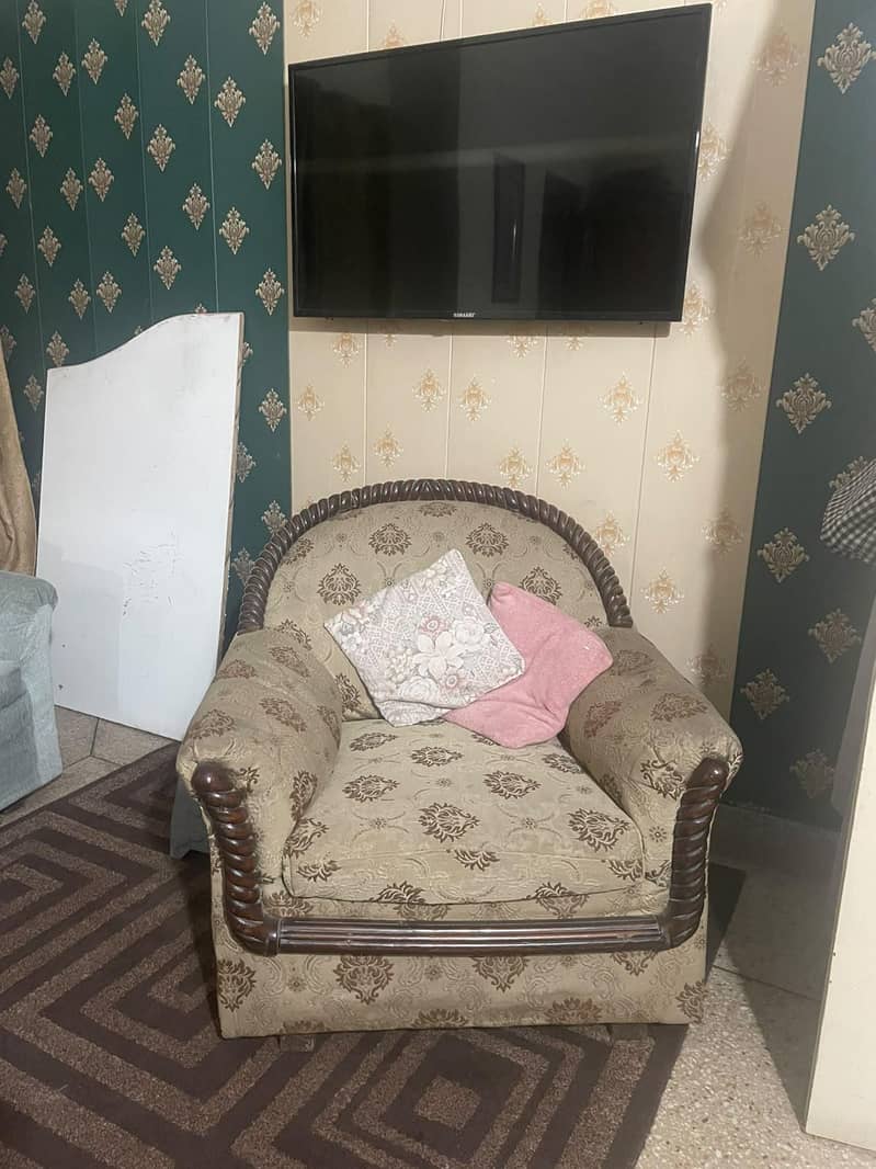 4 seaters sofa set 1