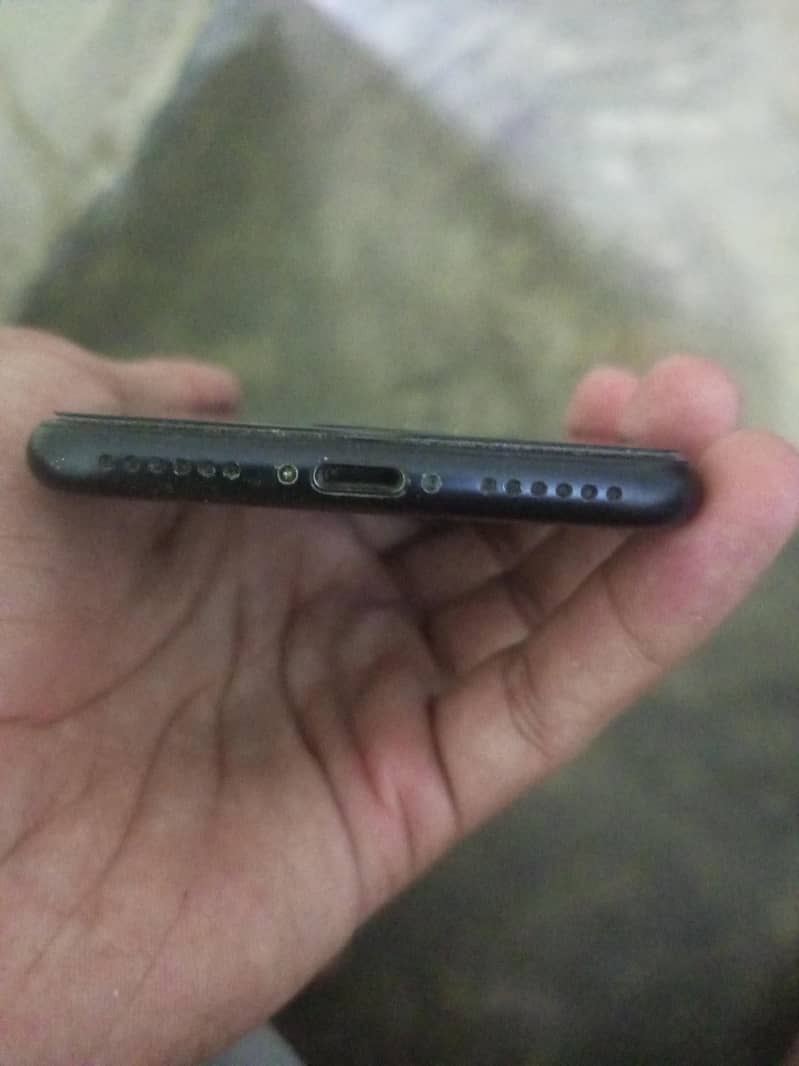 Apple iPhone SE 3