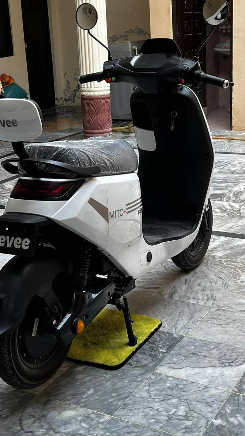 EVEE MITO PLUS 4