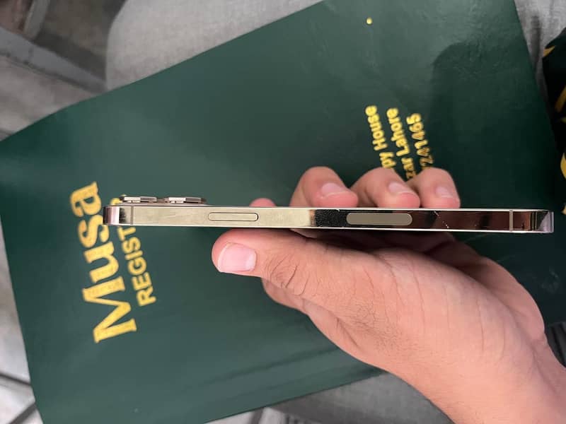 Apple iPhone 12 Pro Max 1