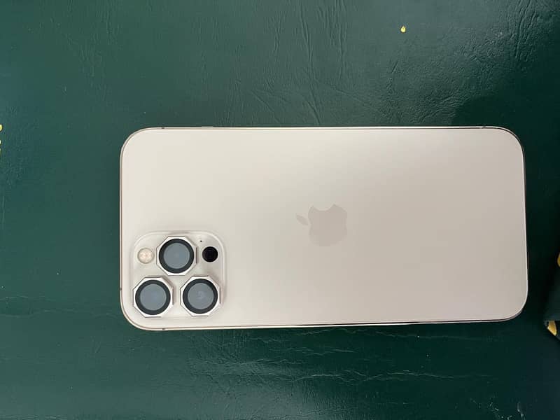 Apple iPhone 12 Pro Max 3