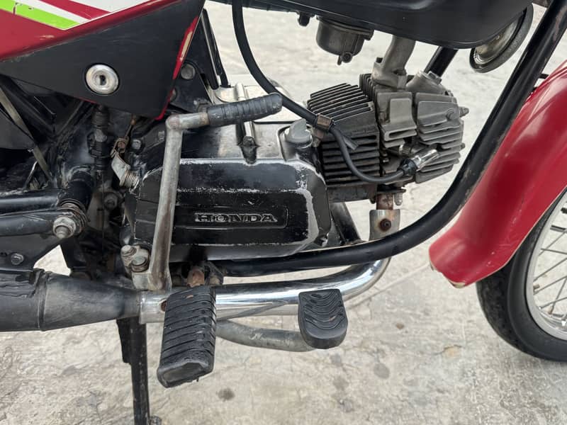 Honda pridor 100cc 8