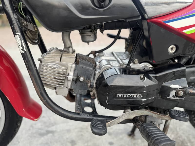 Honda pridor 100cc 9