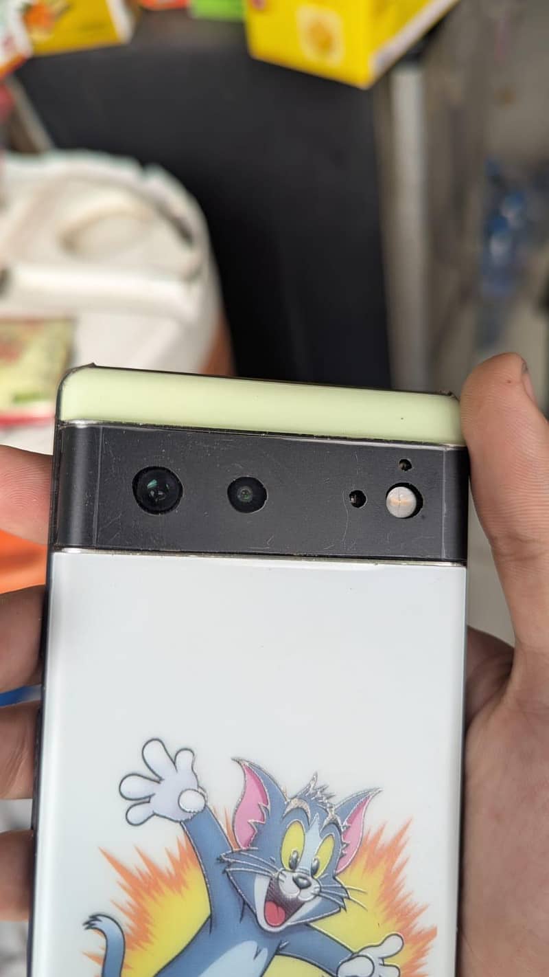 Google Pixel 6 4