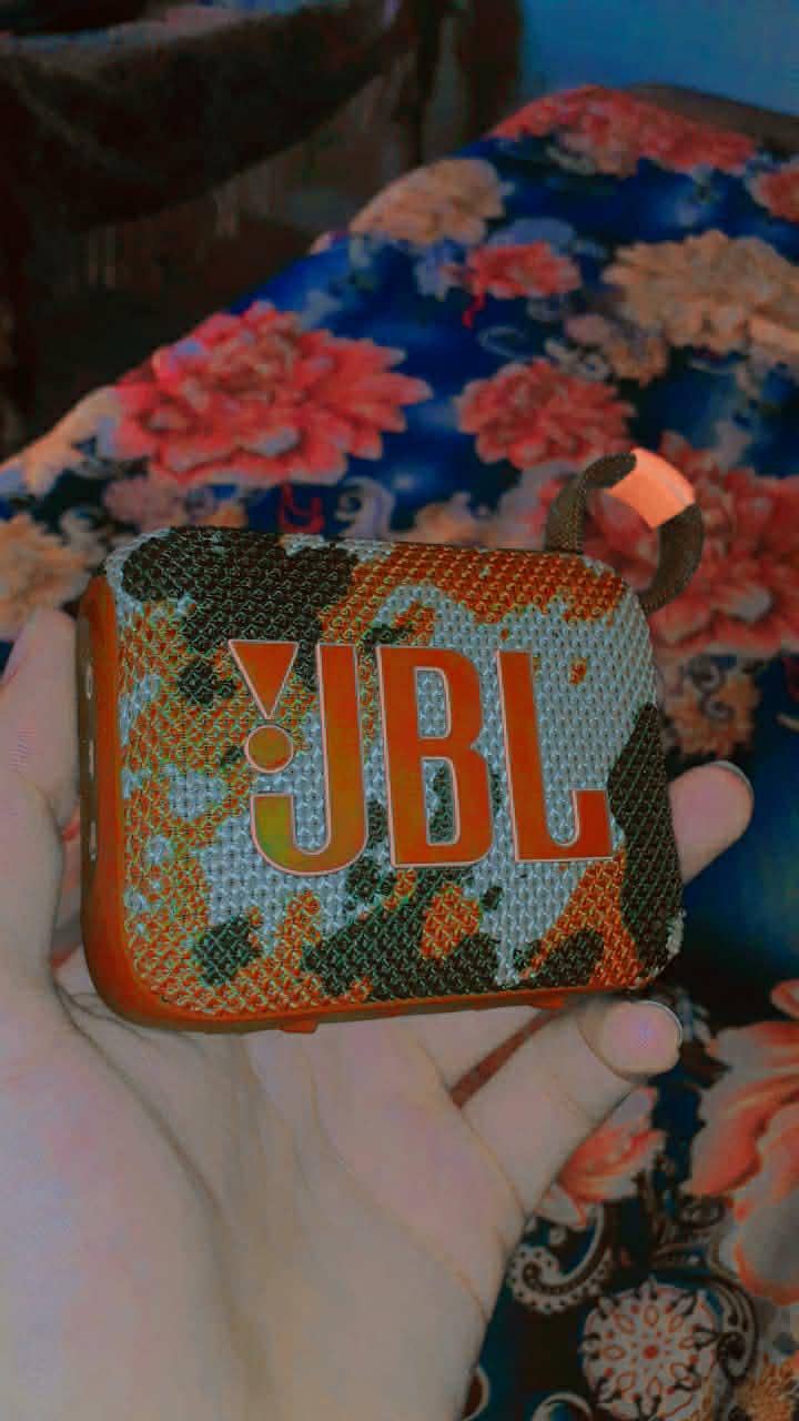 JBL. 4 0