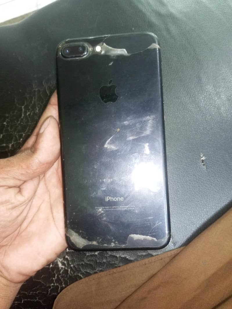 Apple iPhone 7 Plus 2